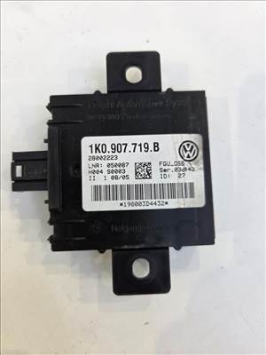 Volkswagen Riasztó-/dőlésvédelem vezérlő Gyári lopás- és dőlésvédelem riasztó elektronika [1K0907719B]